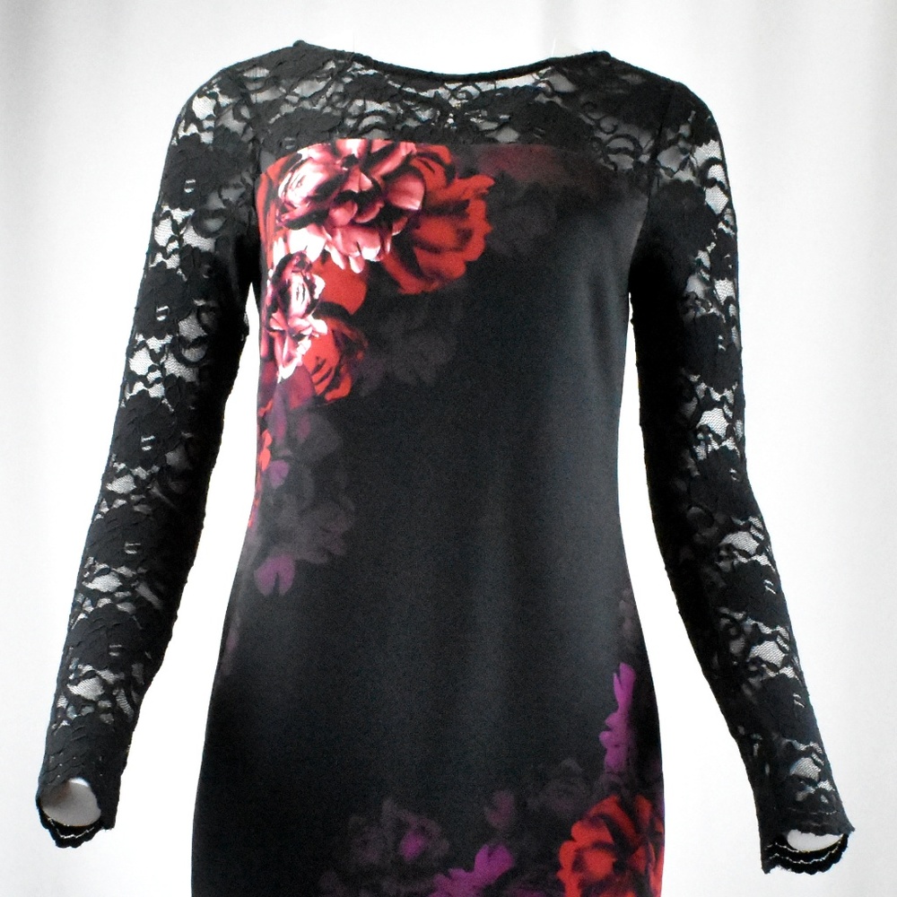 ! Deep Black Lace Hem Long Sleeve Cocktail Dress !